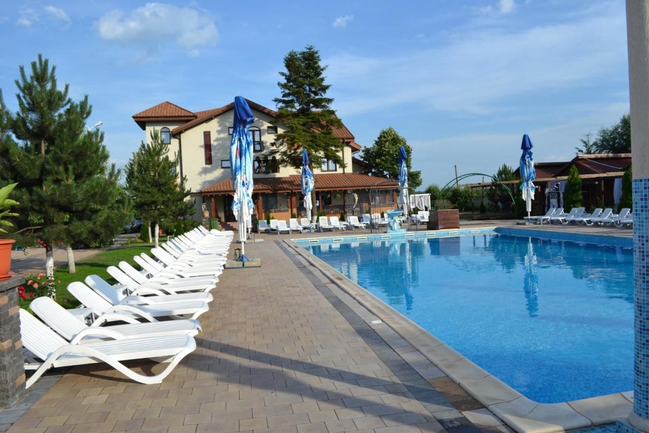 Отель Hotel Doi Taurasi Afumaţi-32